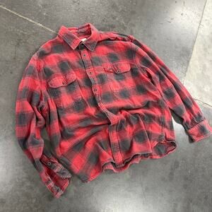 Beautiful Jachs red & black plaid flannel shirt
